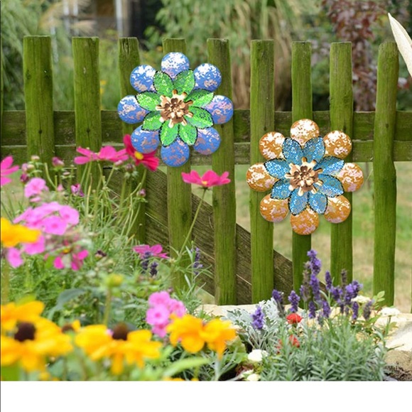 13.7 Inch Flower Metal Wall Art Decor - Picture 5 of 7